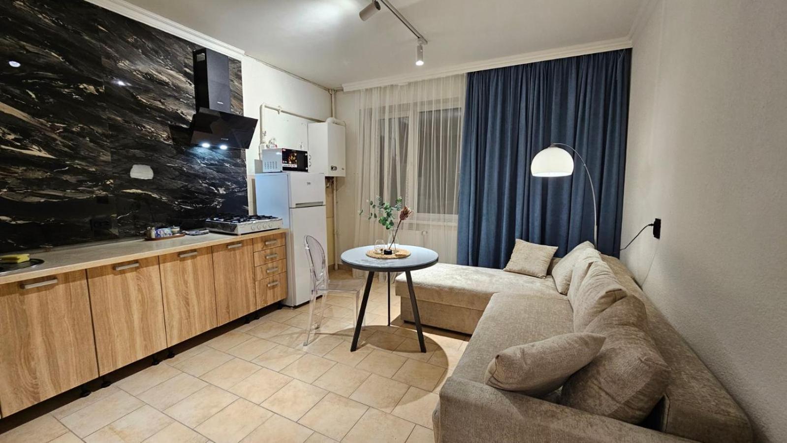 Black Room Apartment Мукачеве Екстериор снимка
